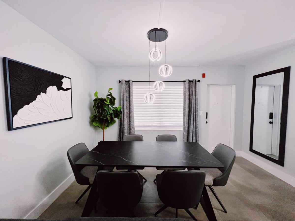 Holiday Park Apartments By Lowkl Форт Лодърдейл Екстериор снимка