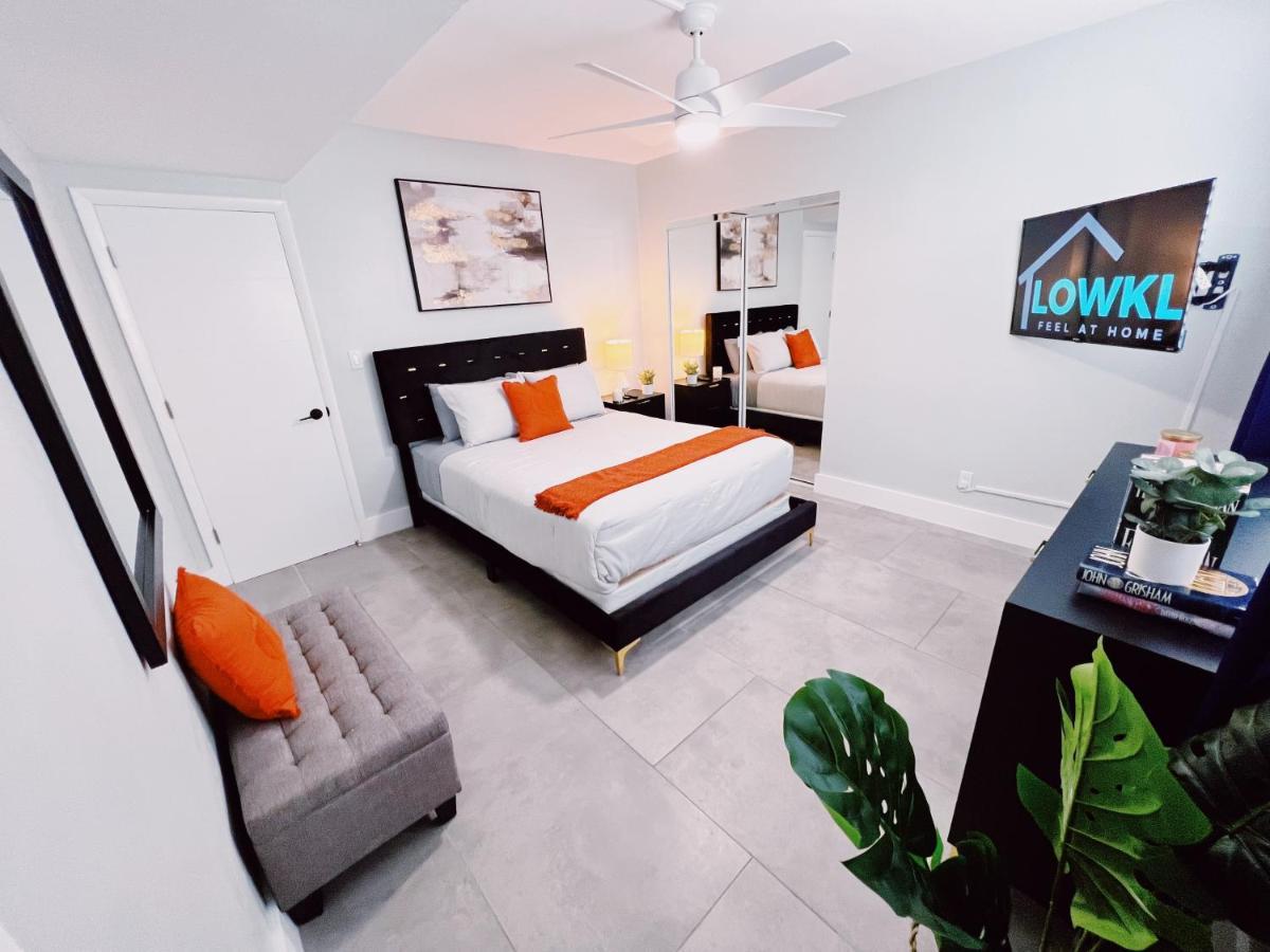 Holiday Park Apartments By Lowkl Форт Лодърдейл Екстериор снимка